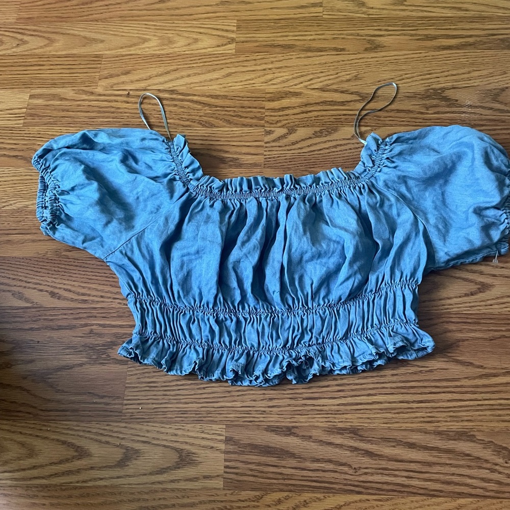 NWOT Cute blue crop top